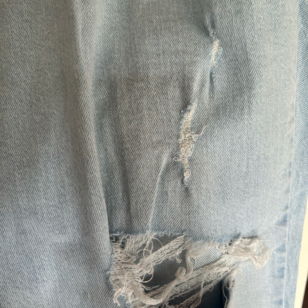 Universal Thread High Rise‎ Blue Jeans - Picture 9 of 12